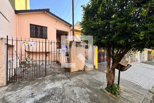 Fachada + plaquinha de casa à venda com 3 quartos, 95m² em Utinga, Santo André