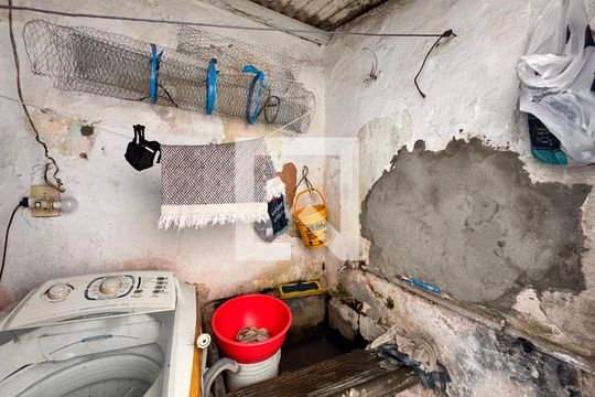 Lavanderia de casa à venda com 3 quartos, 95m² em Utinga, Santo André