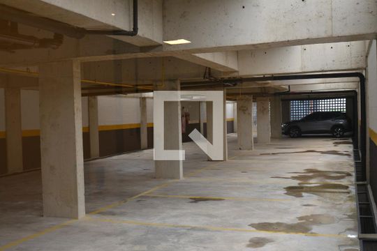 Garagem de apartamento à venda com 1 quarto, 39m² em Campestre, Santo André