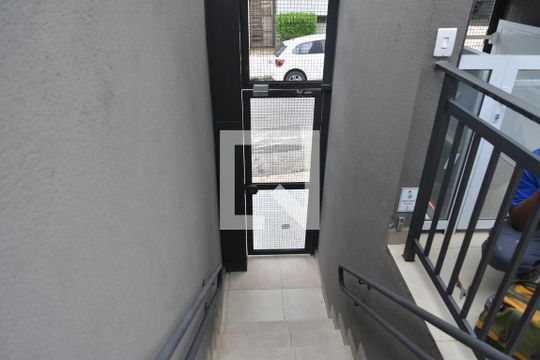 Entrada de apartamento à venda com 1 quarto, 39m² em Campestre, Santo André