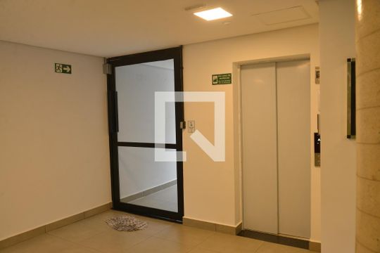 Elevador de apartamento à venda com 1 quarto, 39m² em Campestre, Santo André