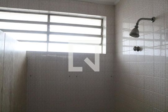 Banheiro da Suíte 1 de casa para alugar com 5 quartos, 584m² em Alto da Lapa, São Paulo