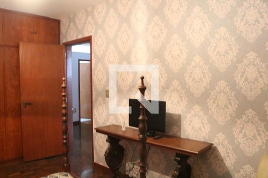 Quarto 3 de casa para alugar com 5 quartos, 584m² em Alto da Lapa, São Paulo