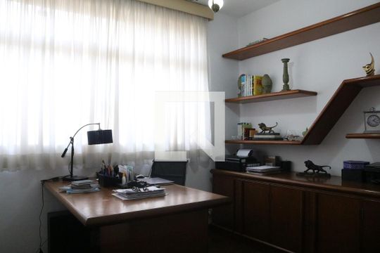 Escritório de casa para alugar com 5 quartos, 584m² em Alto da Lapa, São Paulo