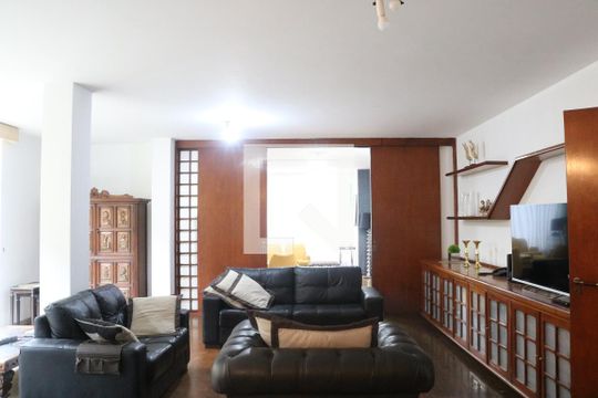 Sala de casa para alugar com 5 quartos, 584m² em Alto da Lapa, São Paulo