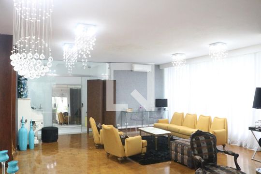 Sala de casa para alugar com 5 quartos, 584m² em Alto da Lapa, São Paulo