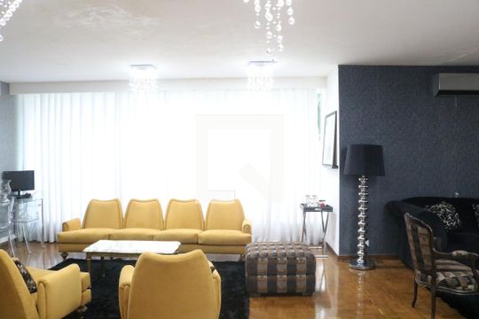 Sala de casa para alugar com 5 quartos, 584m² em Alto da Lapa, São Paulo