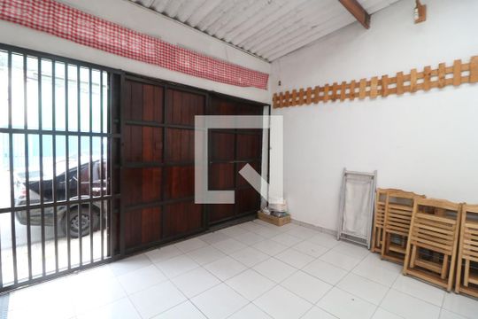Garagem de casa à venda com 3 quartos, 154m² em Vila Independencia, São Paulo