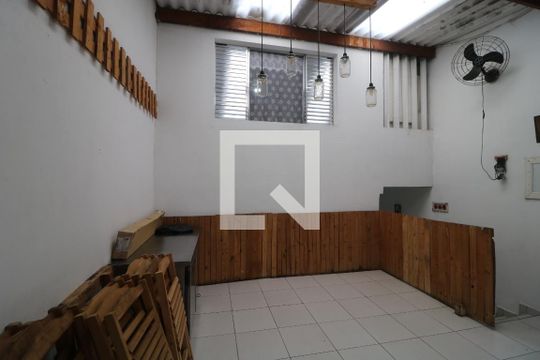 Garagem de casa à venda com 3 quartos, 154m² em Vila Independencia, São Paulo