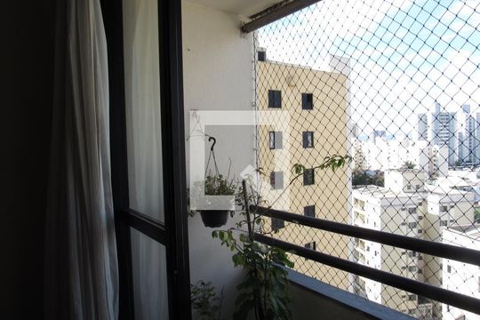 Vista da Sala  de apartamento à venda com 3 quartos, 65m² em Jaguaribe, Osasco