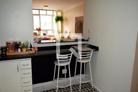 Cozinha de apartamento à venda com 3 quartos, 110m² em Pinheiros, São Paulo