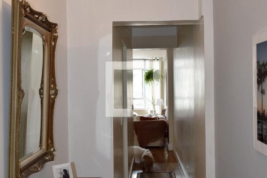 Entrada apto de apartamento à venda com 3 quartos, 110m² em Pinheiros, São Paulo