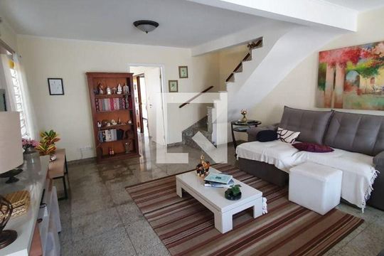 Casa à venda com 3 quartos, 136m² em Vila Cordeiro, São Paulo