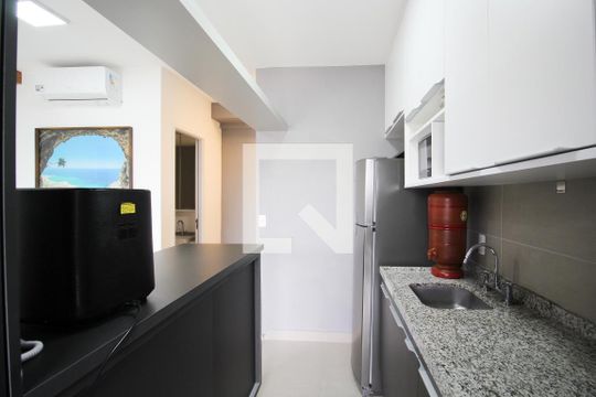 Cozinha de apartamento à venda com 1 quarto, 41m² em Indianópolis, São Paulo