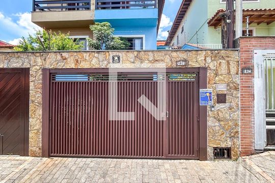 Fachada de casa à venda com 3 quartos, 165m² em Vila do Castelo, São Paulo