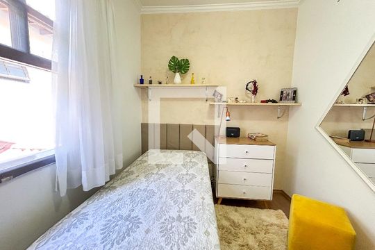 Quarto 2 de casa à venda com 3 quartos, 165m² em Vila do Castelo, São Paulo