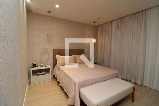 Suíte de apartamento à venda com 3 quartos, 200m² em Jardim Guanabara, Rio de Janeiro