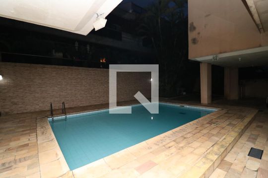 Piscina - Área comum de apartamento à venda com 3 quartos, 200m² em Jardim Guanabara, Rio de Janeiro