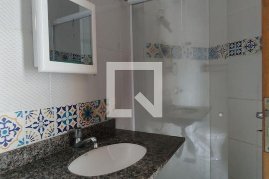Banheiro da Suíte de apartamento à venda com 3 quartos, 80m² em Taquara, Rio de Janeiro