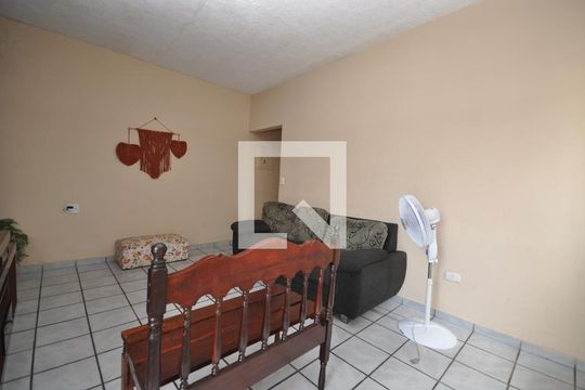 Sala de casa à venda com 4 quartos, 198m² em Vila Gustavo, São Paulo