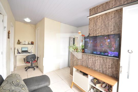 Sala 02 de casa à venda com 4 quartos, 198m² em Vila Gustavo, São Paulo