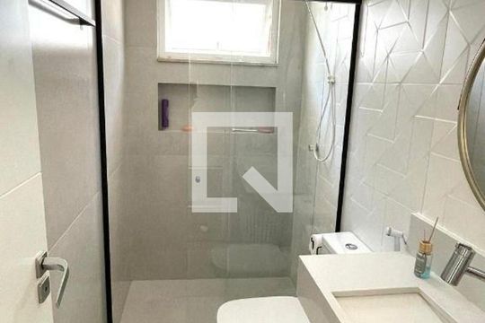 Casa à venda com 5 quartos, 400m² em Camboinhas, Niterói