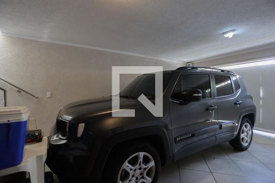 Garagem 1 de casa para alugar com 4 quartos, 230m² em Jardim São Paulo, São Paulo
