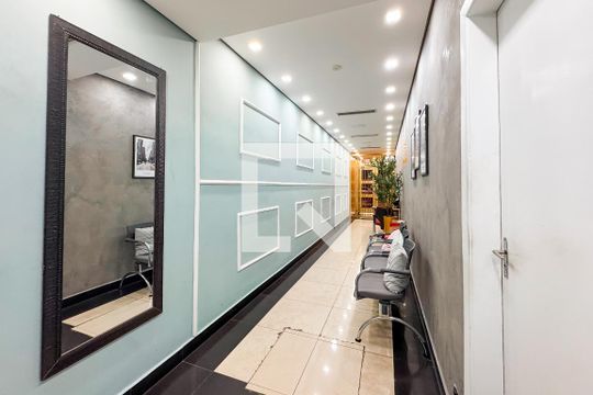 Hall de entrada de apartamento à venda com 1 quarto, 44m² em Centro Histórico de São Paulo, São Paulo