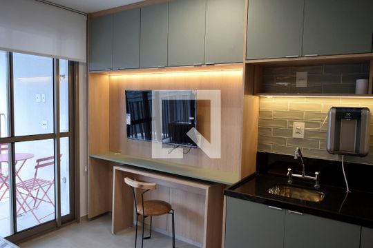 Studio de kitnet/studio para alugar com 1 quarto, 29m² em Sumarezinho, São Paulo