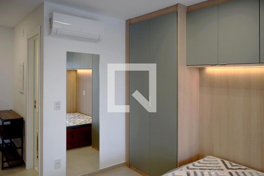 Studio de kitnet/studio para alugar com 1 quarto, 29m² em Sumarezinho, São Paulo
