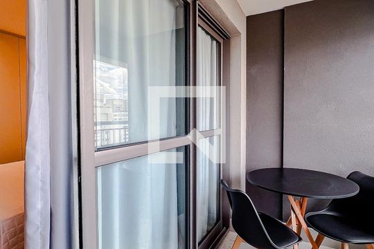Varanda de kitnet/studio para alugar com 1 quarto, 27m² em Vila Mariana, São Paulo