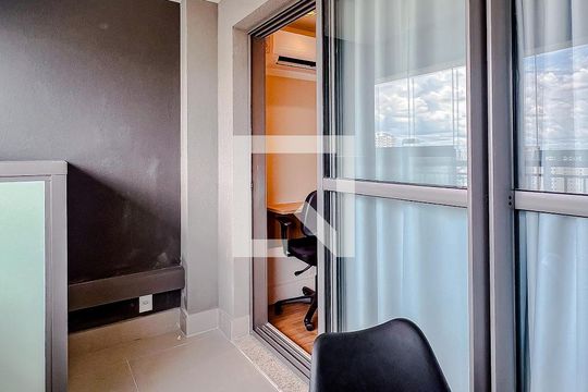 Varanda de kitnet/studio para alugar com 1 quarto, 27m² em Vila Mariana, São Paulo