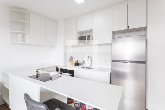 Sala/Cozinha de apartamento à venda com 1 quarto, 40m² em Moema, São Paulo