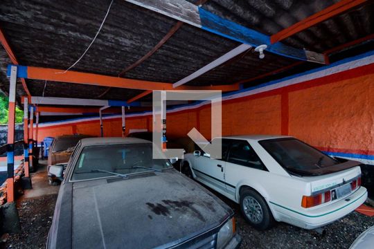 Garagem de casa à venda com 3 quartos, 288m² em Jardim Rosana, Guarulhos