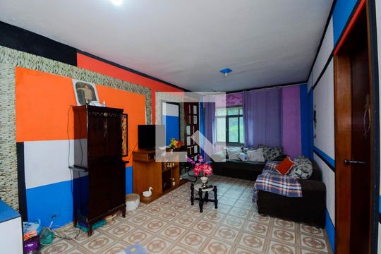 Casa à venda com 3 quartos, 288m² em Jardim Rosana, Guarulhos
