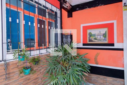 Entrada Social  de casa à venda com 3 quartos, 288m² em Jardim Rosana, Guarulhos