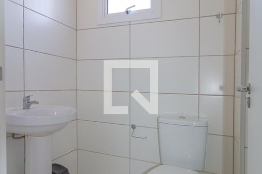 Banheiro de apartamento para alugar com 2 quartos, 54m² em Fátima, Canoas