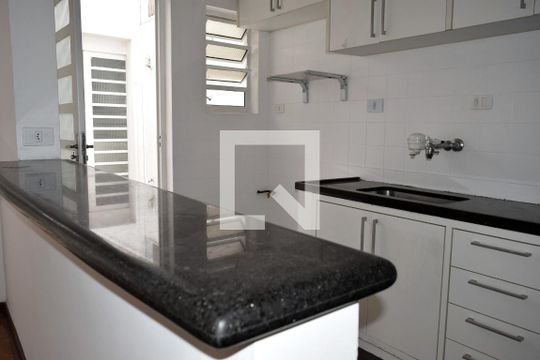 Cozinha de casa para alugar com 3 quartos, 120m² em Pinheiros, São Paulo