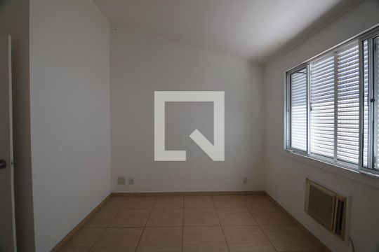 Quarto 1 de casa de condomínio à venda com 2 quartos, 88m² em Rio Branco, Canoas