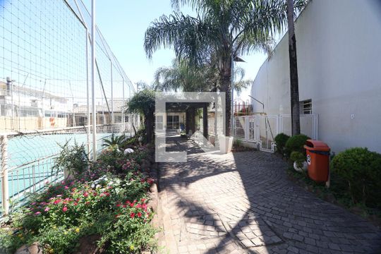 Área comum de casa de condomínio à venda com 2 quartos, 88m² em Rio Branco, Canoas