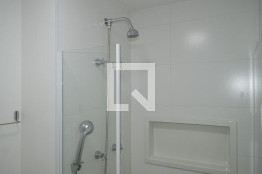 Banheiro de kitnet/studio à venda com 1 quarto, 31m² em Vila Mariana, São Paulo