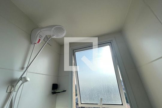 Banheiro de apartamento à venda com 2 quartos, 42m² em Jardim Esmeralda, São Paulo