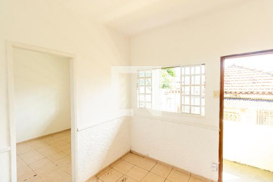 Casa para alugar com 1 quarto, 50m² em Quintino Bocaiúva, Rio de Janeiro