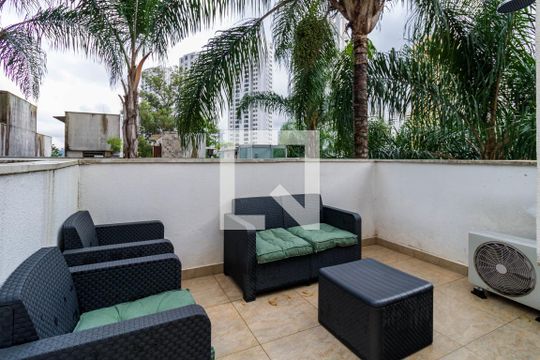 Área comum de casa de condomínio à venda com 2 quartos, 140m² em Real Parque, São Paulo