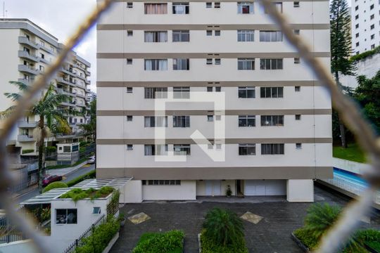 Vista da Suíte 1 de casa de condomínio à venda com 2 quartos, 140m² em Real Parque, São Paulo