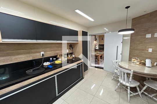 Cozinha de casa à venda com 5 quartos, 187m² em Méier, Rio de Janeiro