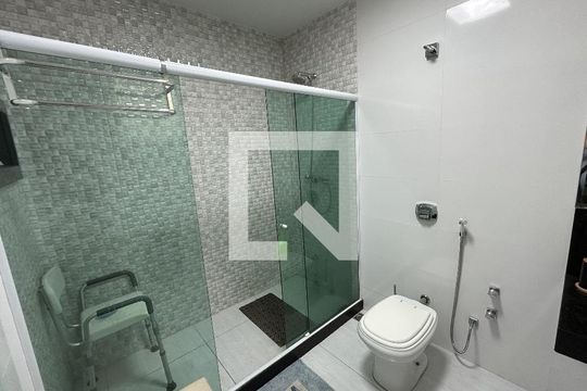 Banheiro da Suíte de casa à venda com 5 quartos, 187m² em Méier, Rio de Janeiro