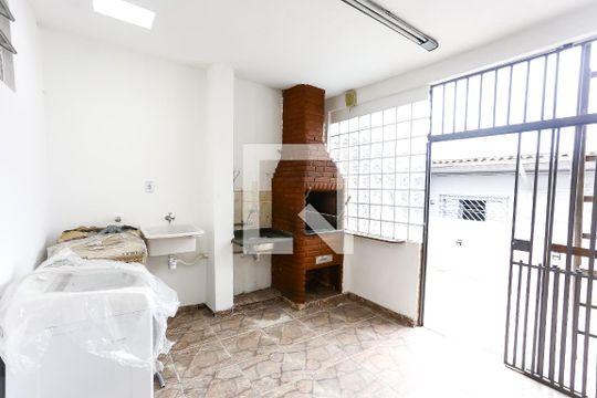 Área de Serviço / quintal churrasqueira de casa para alugar com 2 quartos, 85m² em Vila Andrade, São Paulo