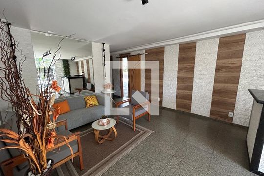 Hall de entrada de apartamento à venda com 2 quartos, 76m² em Méier, Rio de Janeiro