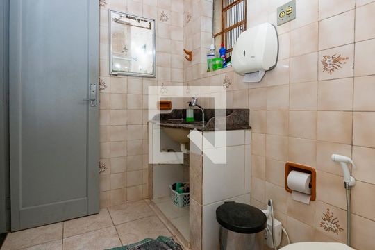 Banheiro Social de casa para alugar com 5 quartos, 540m² em Nova Barroca, Belo Horizonte